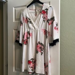 Candie’s Medium Dress with Pockets
